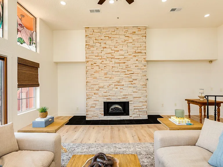 411 Sailfish St #101 — Photo 8