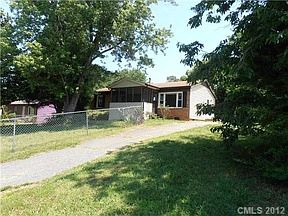 1st image of 100 Farmington Dr