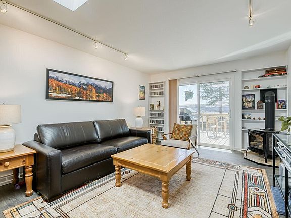 4th image of 1566 Greenbriar Blvd