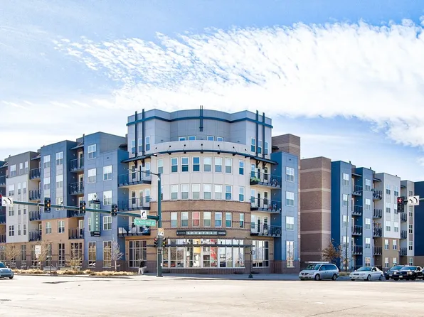 Windsor at Broadway Station