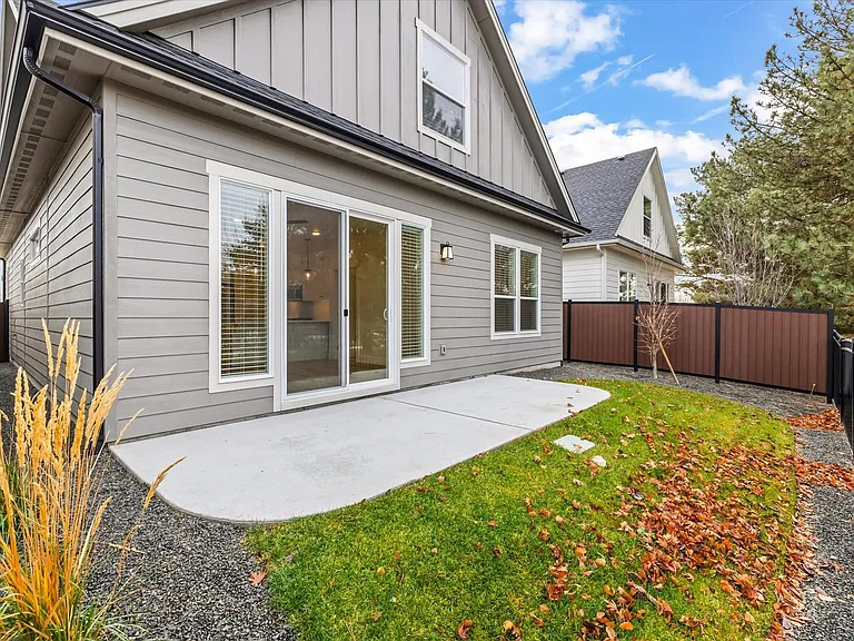 319 N Sauer River Ln — Photo 31