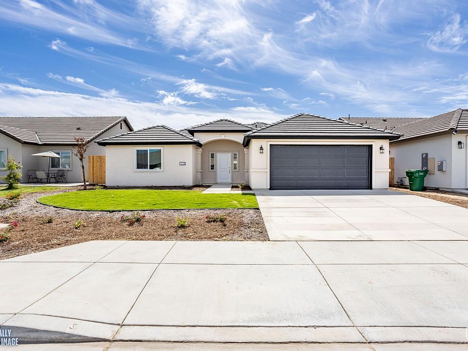 1st image of 723 Sammy Way