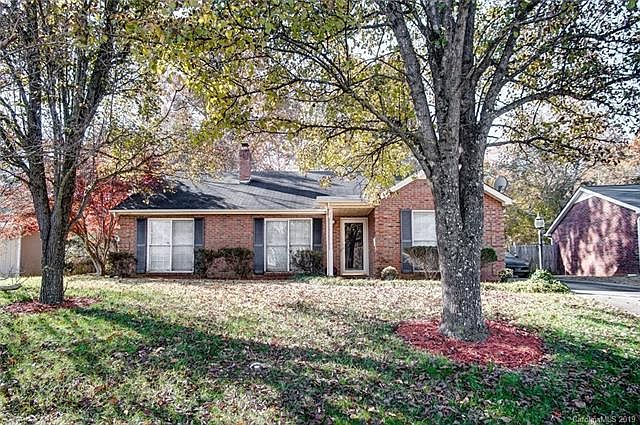 1st image of 5948 Scots Bluff Dr