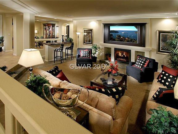 3rd image of 8596 Silver Coast St