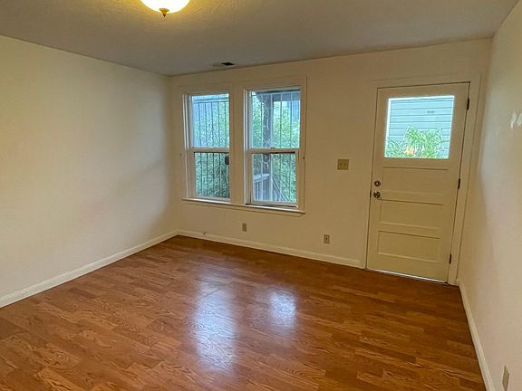 3rd image of 2460 Folsom St #A
