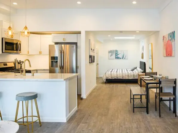 4321 W Country Club Dr, Los Angeles, CA 90019