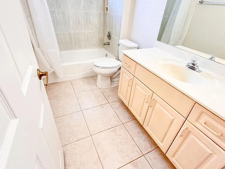 1440 Hawthorne Pl — Photo 8