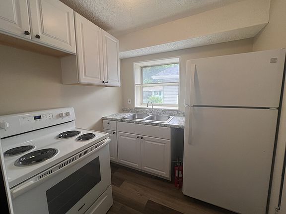 4th image of 1939 McCalla Ave APT 5