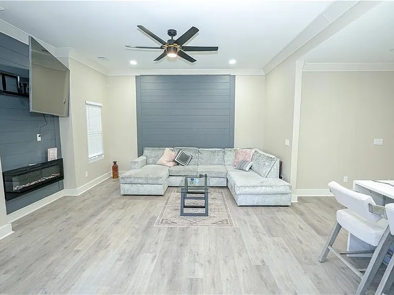 1452 Lockwood Dr SW — Photo 23