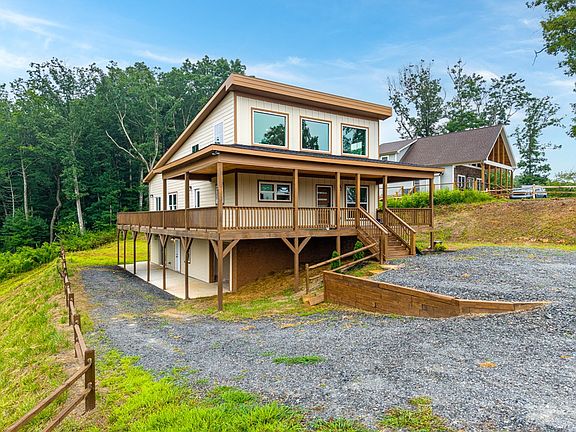 4th image of 146 Mystic Ct