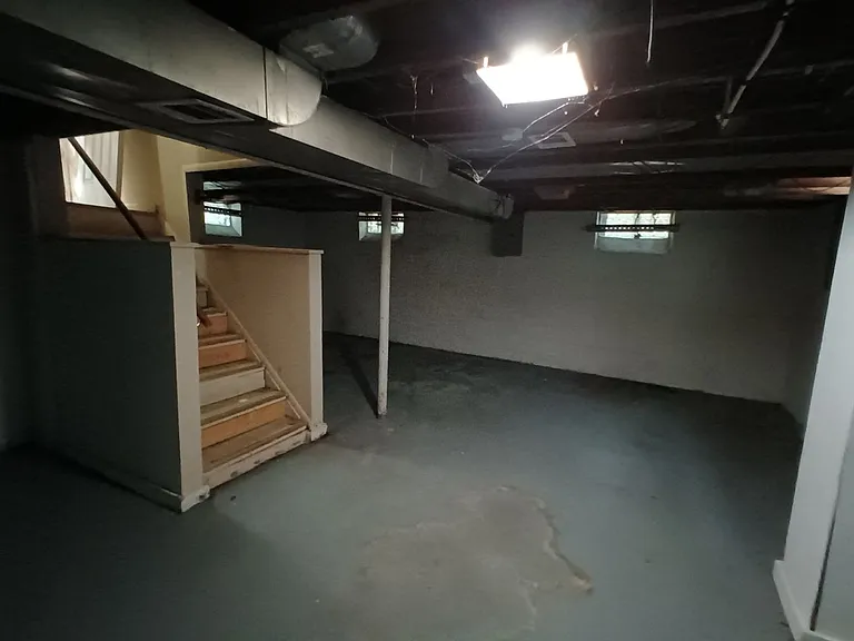 15421 Stout St — Photo 30
