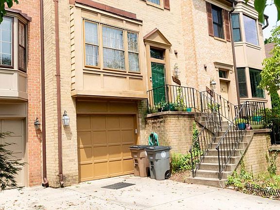 2nd image of 323 Lynn Manor Dr
