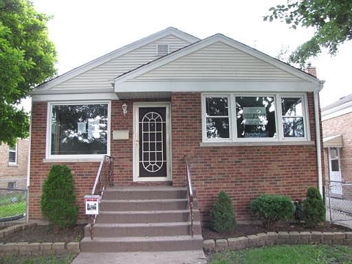 1st image of 2917 Calwagner Ave