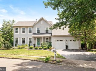 9 Westbury Ct, Robbinsville, NJ 08691