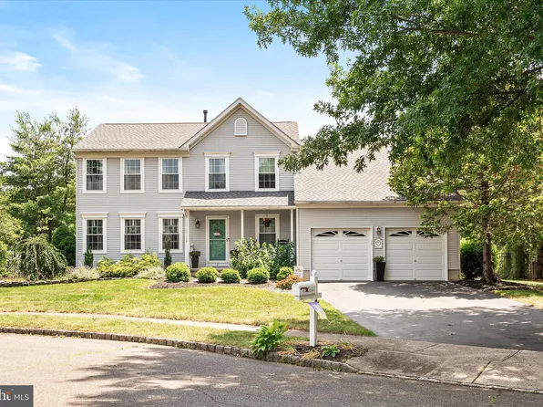 9 Westbury Ct, Robbinsville, NJ 08691