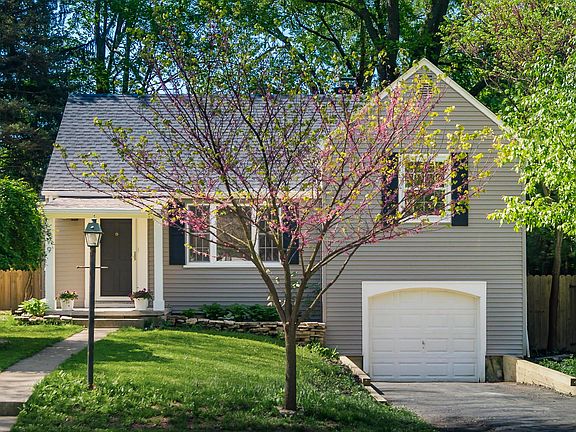 2nd image of 579 Kenbrook Dr