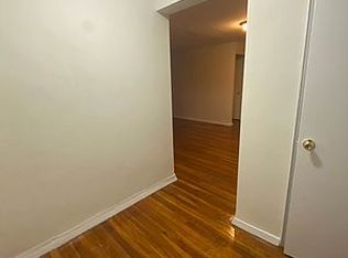 66-11 Burns St #3L, Rego Park, NY 11374