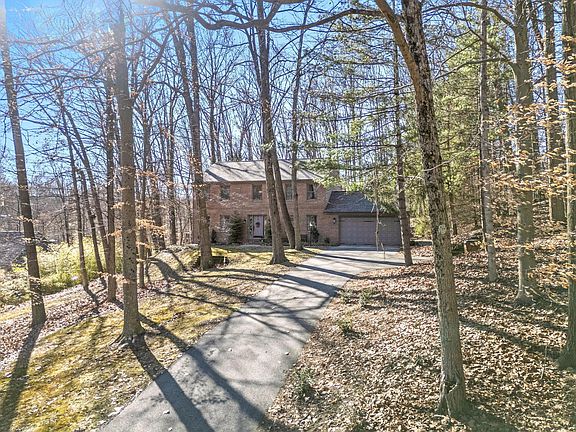 3rd image of 1249 Stratford Woods Dr