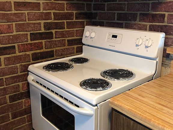 3rd image of 1018 Cumberland St #14