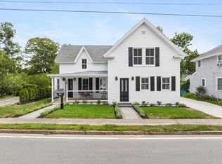 30 Shore St, Falmouth, MA 02540