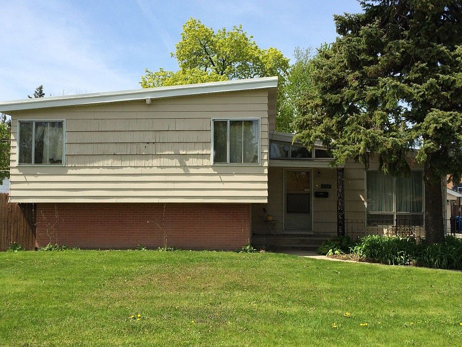 1st image of 206 44th Ave