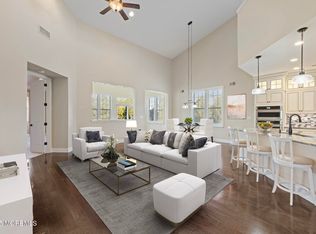 4 Legacy Ct, Freehold, NJ 07728