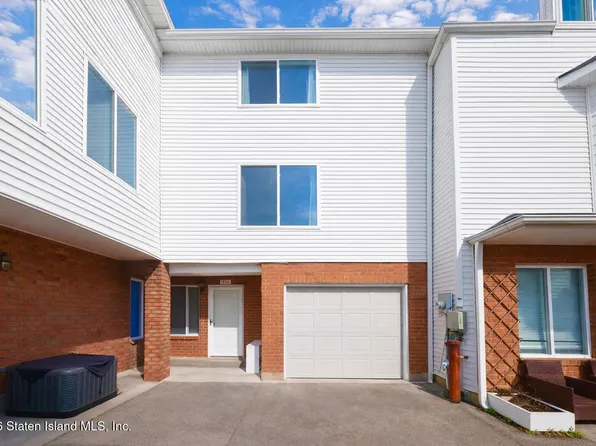 311 Aspen Knolls Way, Staten Island, NY 10312