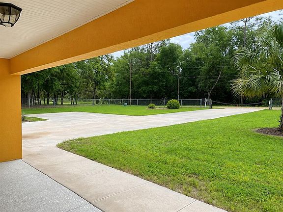 4th image of 11931 SW 41st Pl