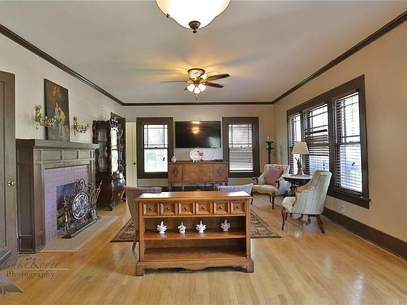 5th image of 861 Sayles Blvd
