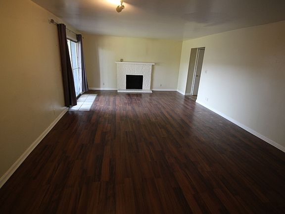 3rd image of 3215 Kemmons Dr APT 1