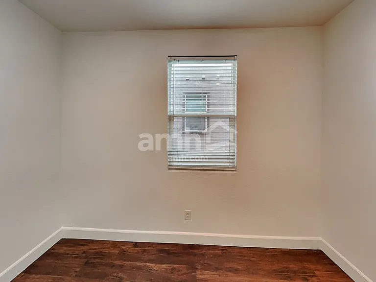 4857 Colossal Star St — Photo 14