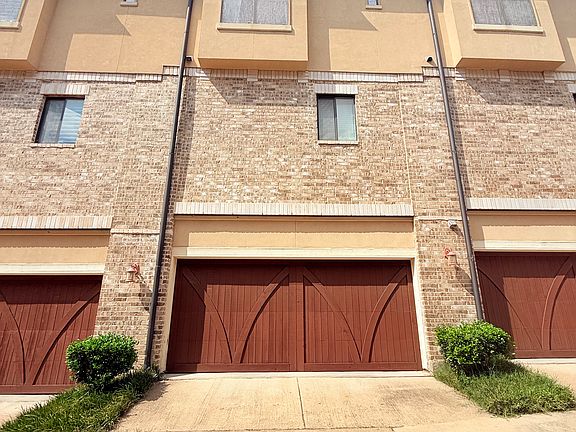 2nd image of 4230 Travis St APT 8