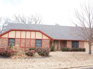 1206 N Faulkner Dr, Claremore, OK 74017