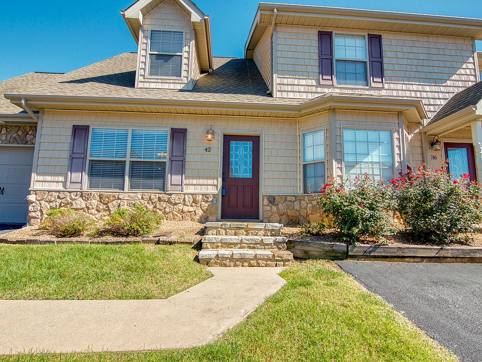 1st image of 42 Stonebriar Ct #0