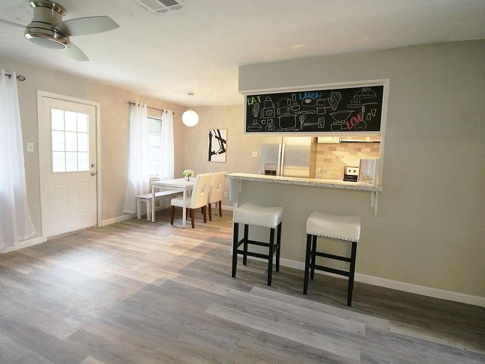 1st image of 707 Reynolds Ave