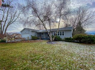 3544 Honeysuckle Rd, Auburn, NY 13021