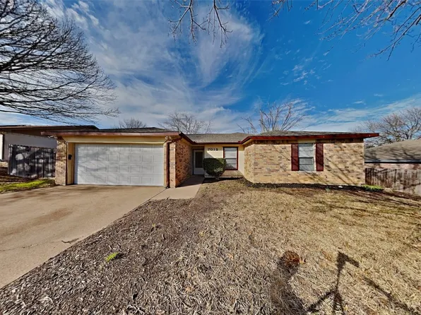 7012 Hanging Cliff Pl, North Richland Hills, TX 76182