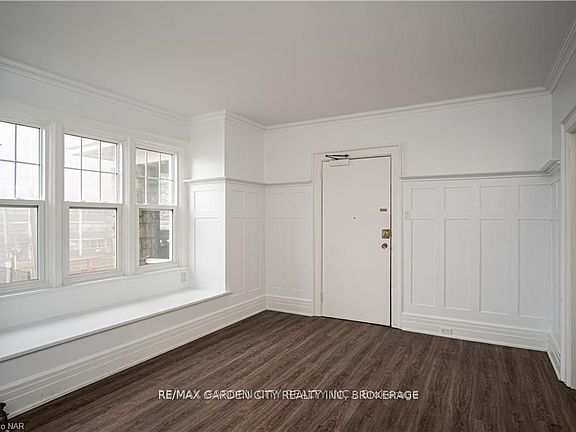 5th image of 68 Arkledun Ave