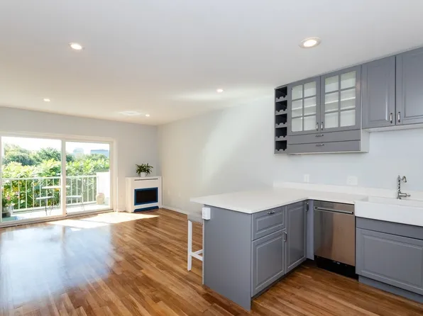 229 Coolidge Ave APT 303, Watertown, MA 02472