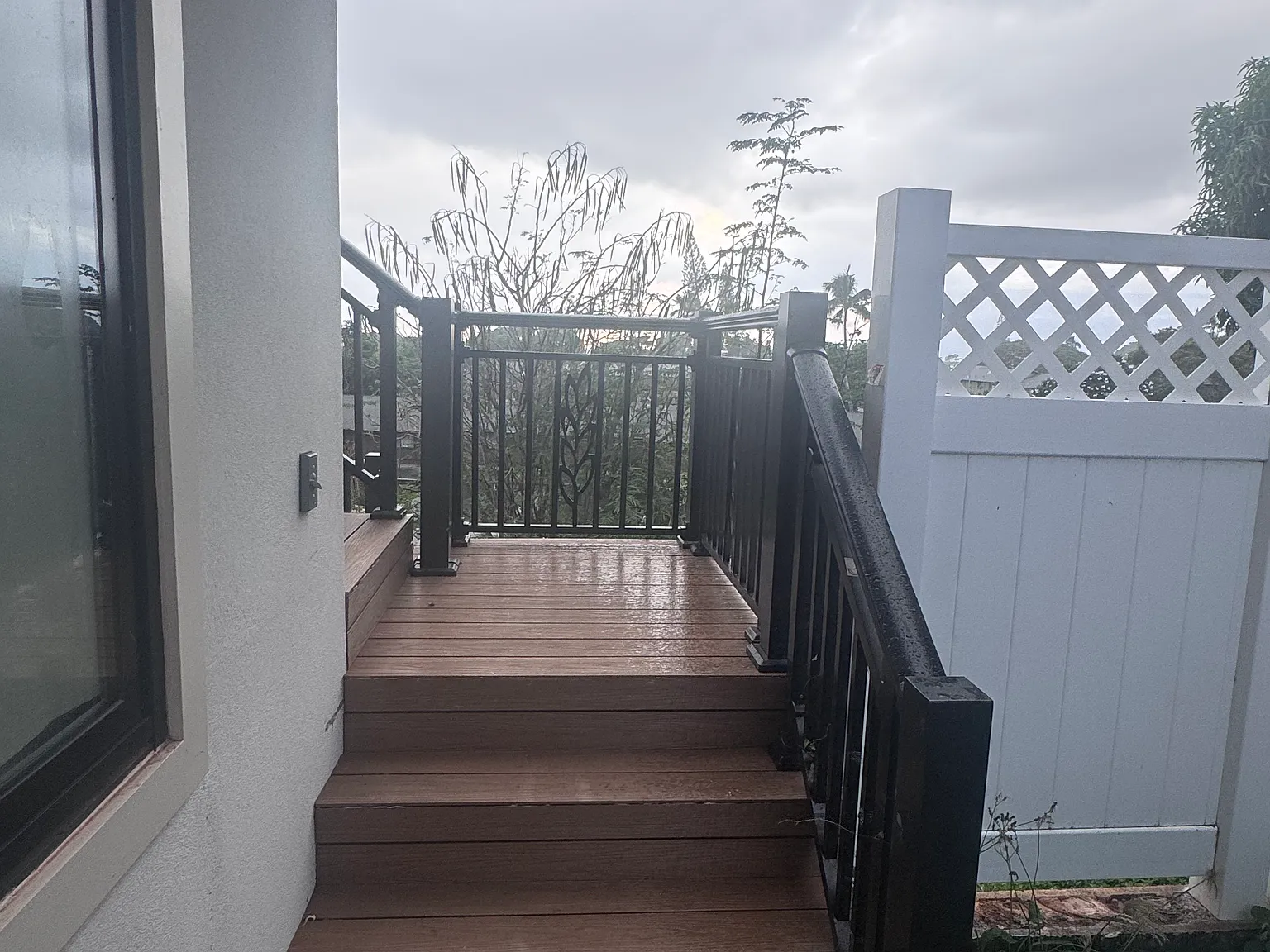 6 bed, 2400 sqft, $6,500 — Photo 3