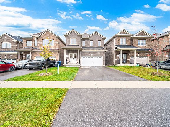 2nd image of 301 Ridley Cres