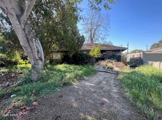3007 E Oak St, Phoenix, AZ 85008