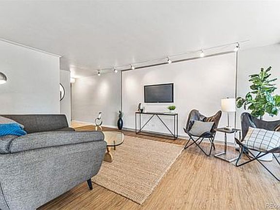 2nd image of 800 N Washington St APT 902
