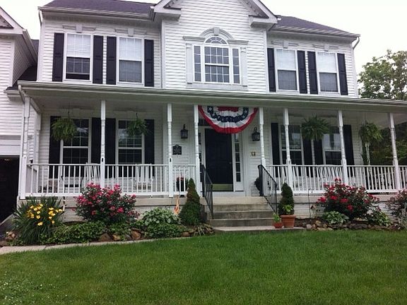 3rd image of 35683 McLean Ct