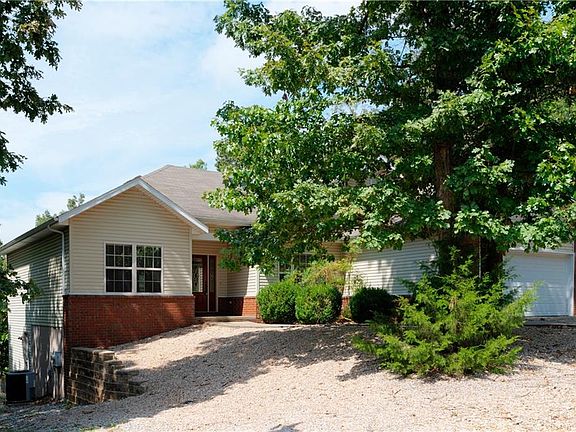 2nd image of 24 Penrith Dr