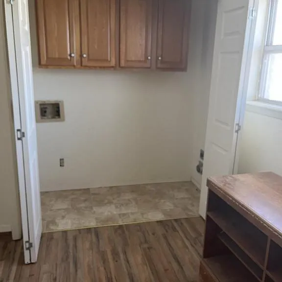 505 S 25 Mile Ave — Photo 5