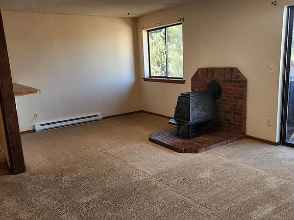 2nd image of 773 W 24th St