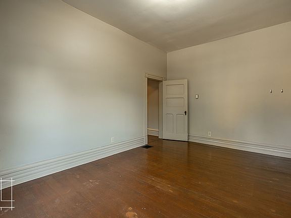 3rd image of 1315 Neil Ave #B