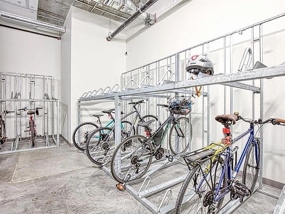 5th image of 588 Minna St #406