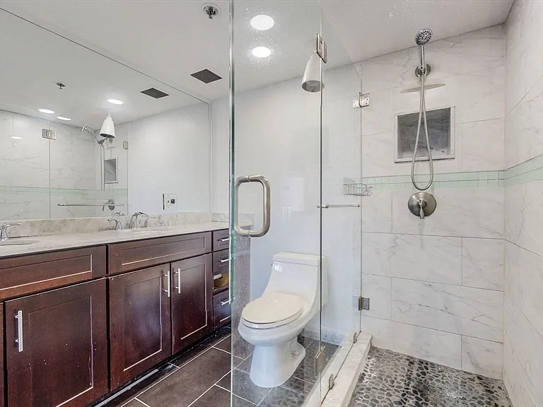 250 Hammond Pond Pkwy #1203N — Photo 25